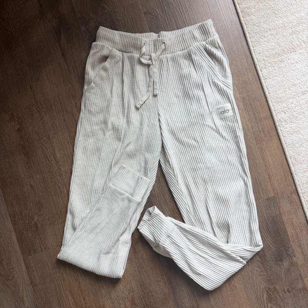 Alo Joggers
